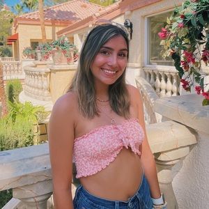 Meet your Posher, Chloe